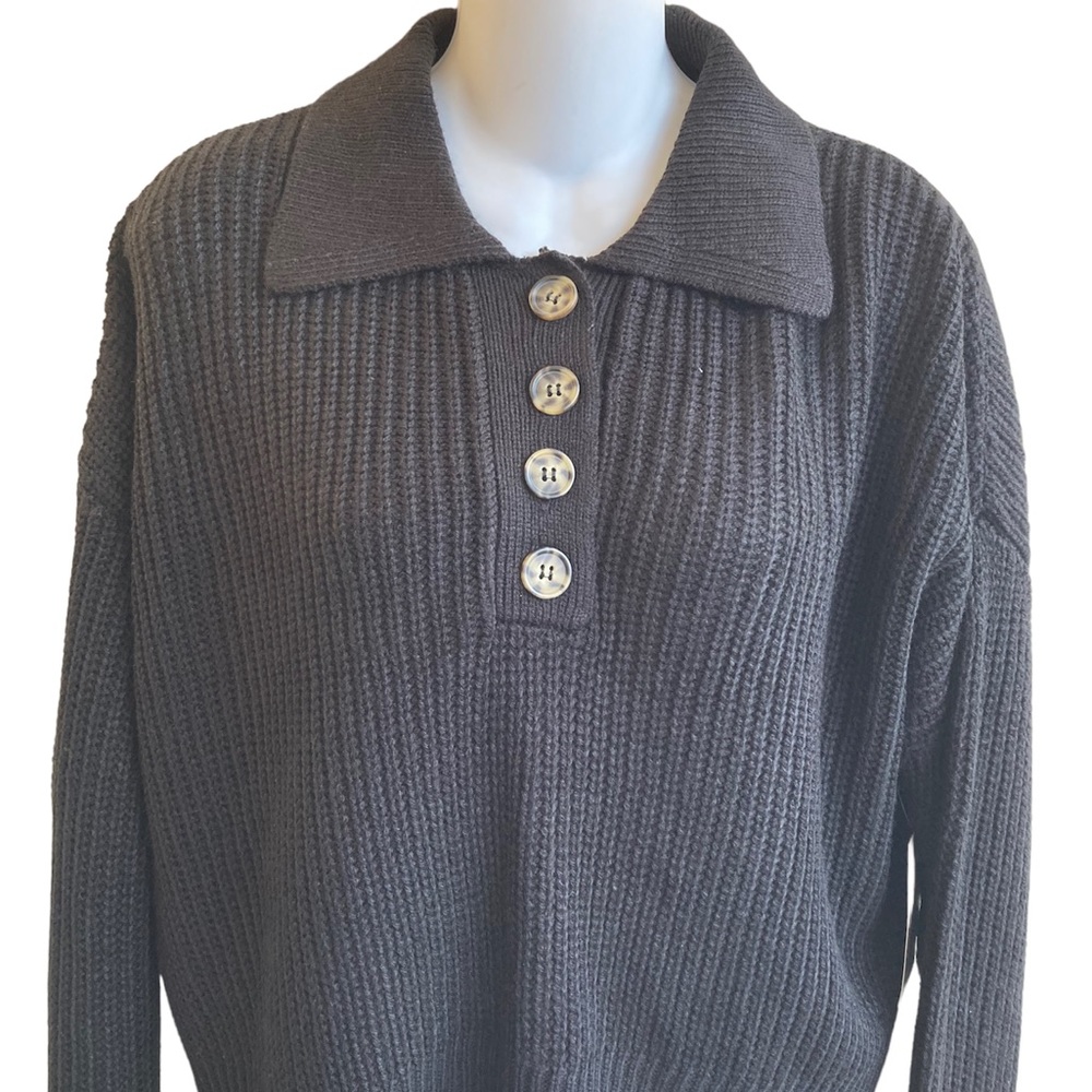 NWT Black Short Sweater Buttons Collared Junior Small Society 212
